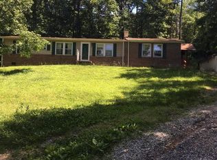 530 Belle Plains Rd, Fredericksburg, VA 22405