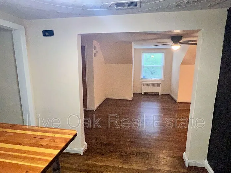 4615 Colonial Ave #B — Photo 4