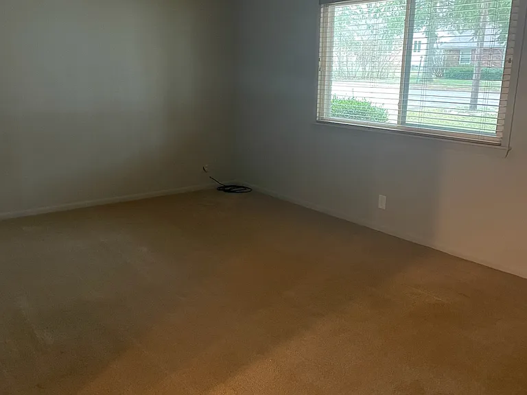 4612 W Garver Dr — Photo 2