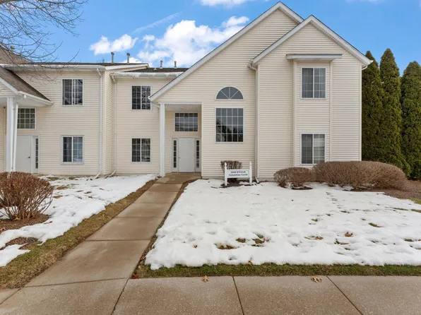 3000 Columbine Cir APT G, Valparaiso, IN 46383