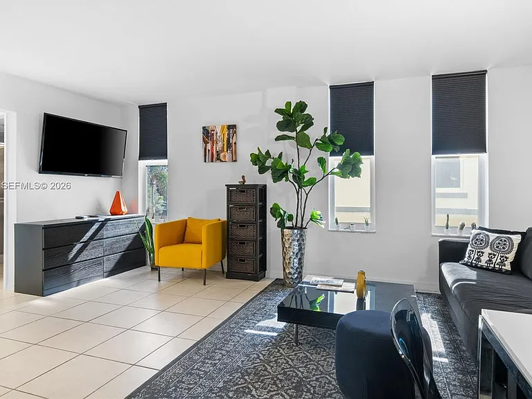 801 S Ocean Dr #207 — Photo 4