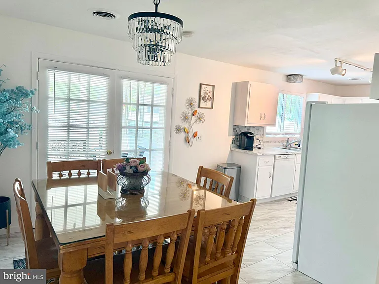 104 Nautilus Dr — Photo 31