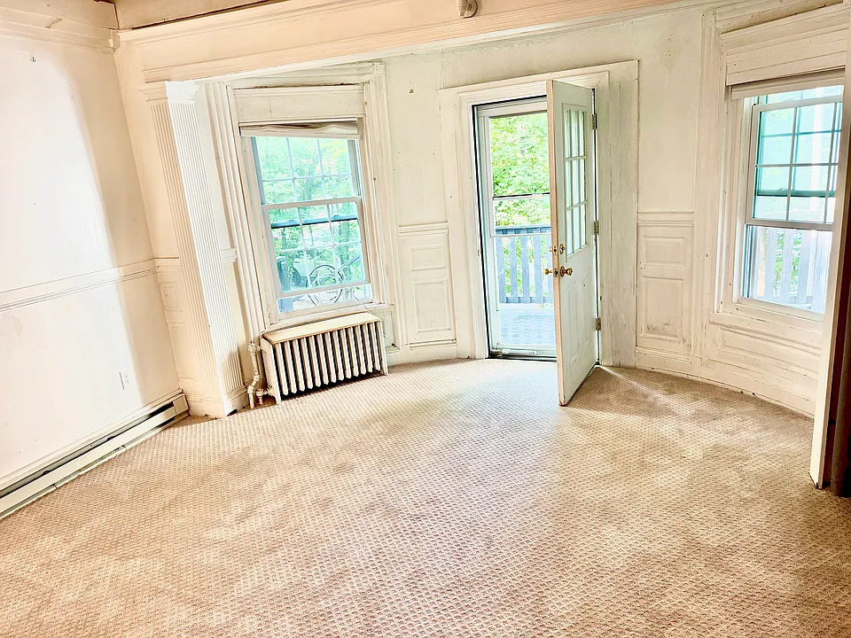 35 Chestnut Hill Ave #4