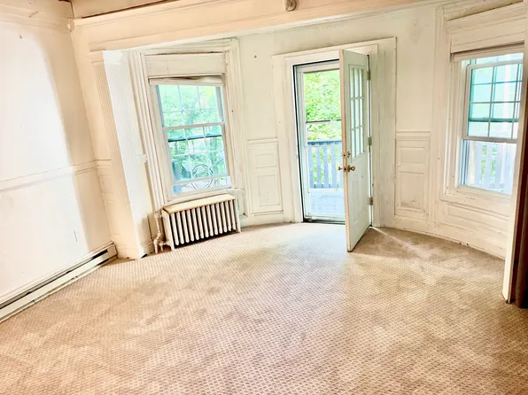 35 Chestnut Hill Ave APT 4, Boston, MA 02135