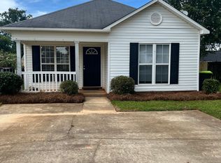 306 Haverhill Cir, Warner Robins, GA 31088