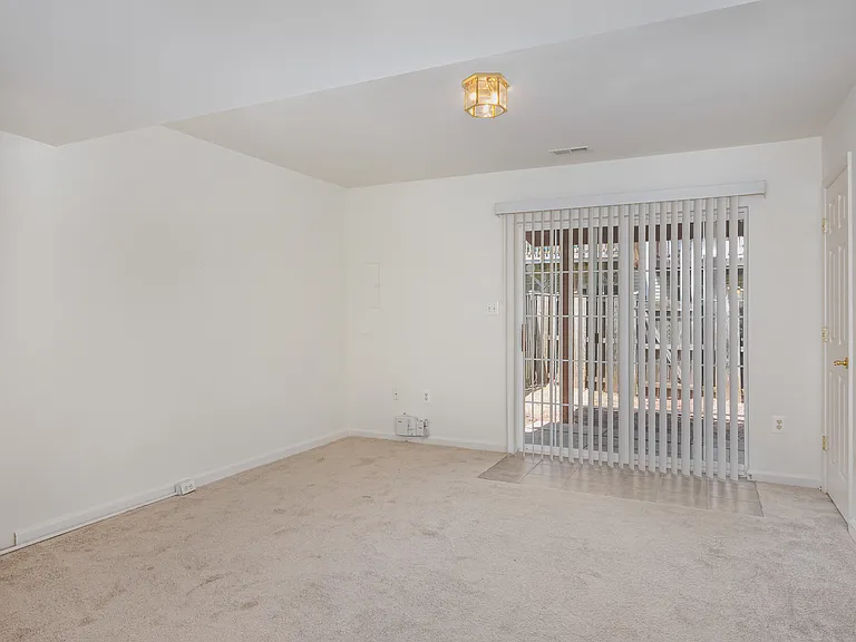 7442 Langholm Way — Photo 20