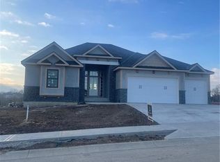 8734 N Farley Ave, Kansas City, MO 64157