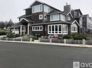 2930 Evergreen Dr, Seaside, OR 97138