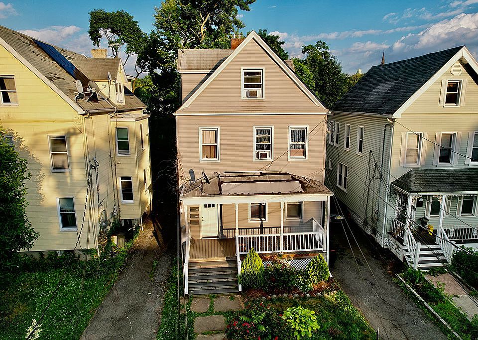 1st image of 54 Ashland Ave