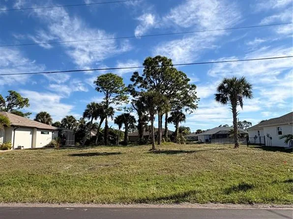 263 Broadmoor Ln Lot 205, Rotonda West, FL 33947