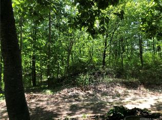 2 Maple Ave, Bloomfield, CT 06002