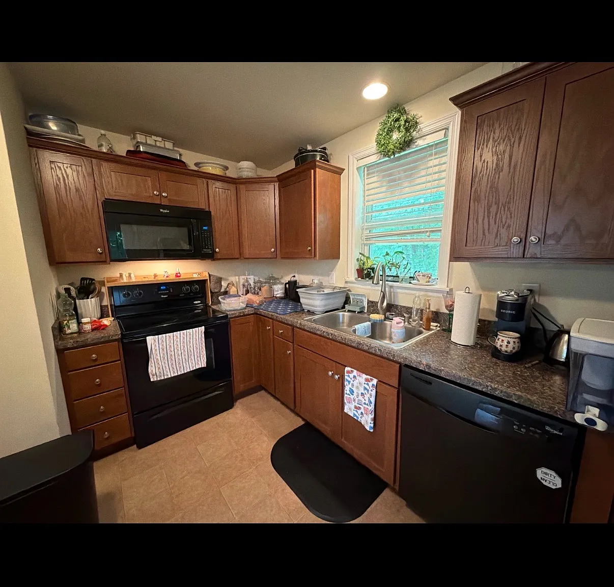 2 bed, 800 sqft, $1,400 — Photo 4
