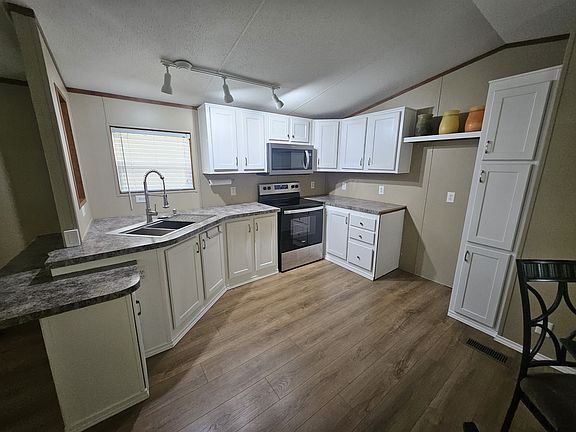 4th image of 9601 N 10th St Unit 35