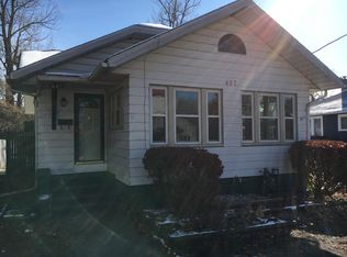 487 Upton Dr, Saint Joseph, MI 49085