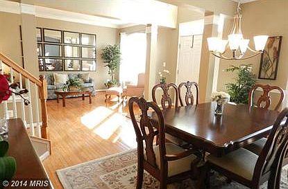 1st image of 724 Vermillion Dr NE