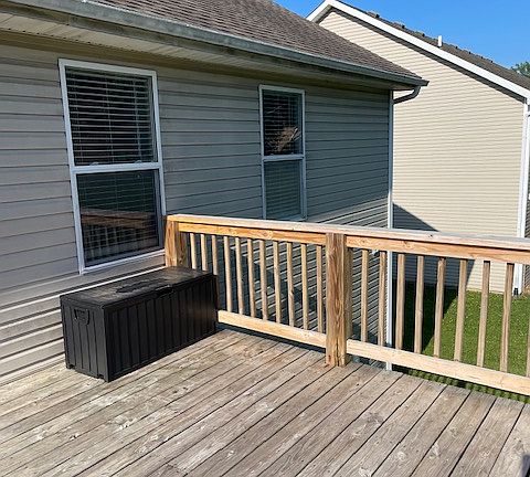 10 x 10 deck