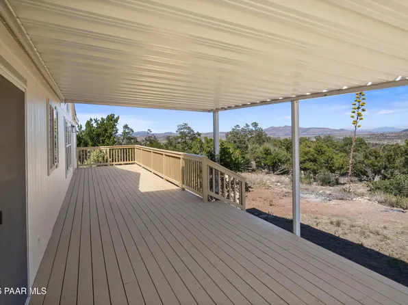 26100 W Moon Mountain Trl, Seligman, AZ 86337