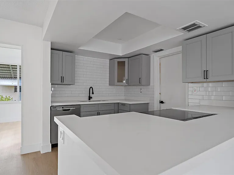 4510 NW 49th Dr — Photo 12