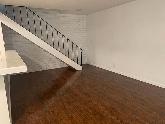 4th image of 5528 Keoncrest Cir