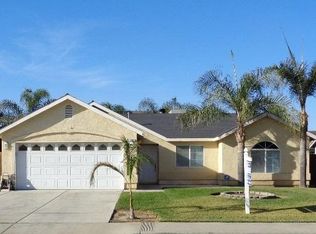 1162 W Yosemite Dr, Hanford, CA 93230