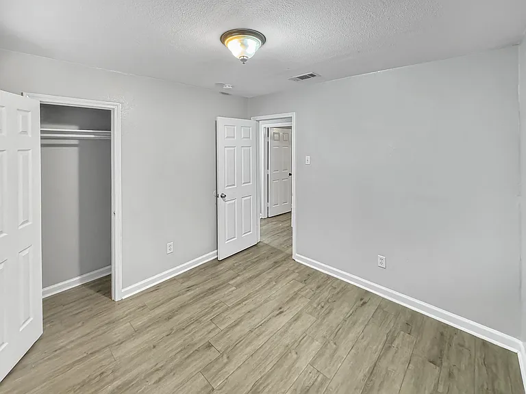 2512 Mexico St — Photo 6