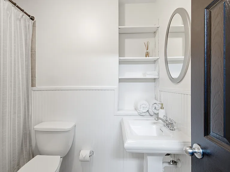 Bottom floor full bathroom