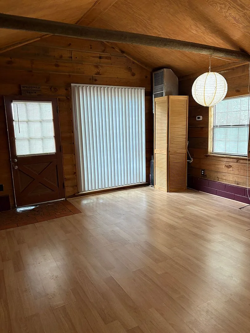 Downtown Cottage — Photo 4