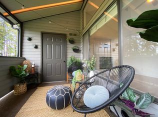 8941 SW Fairview Pl, Tigard, OR 97223