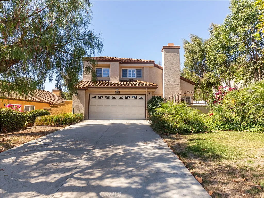 3 bed, 2.5 bath, 1787 sqft, $3,800 — Photo 1