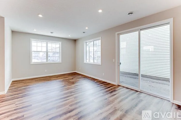 3 bed, 2.5 bath, 1875 sqft, $2,650 — Photo 3