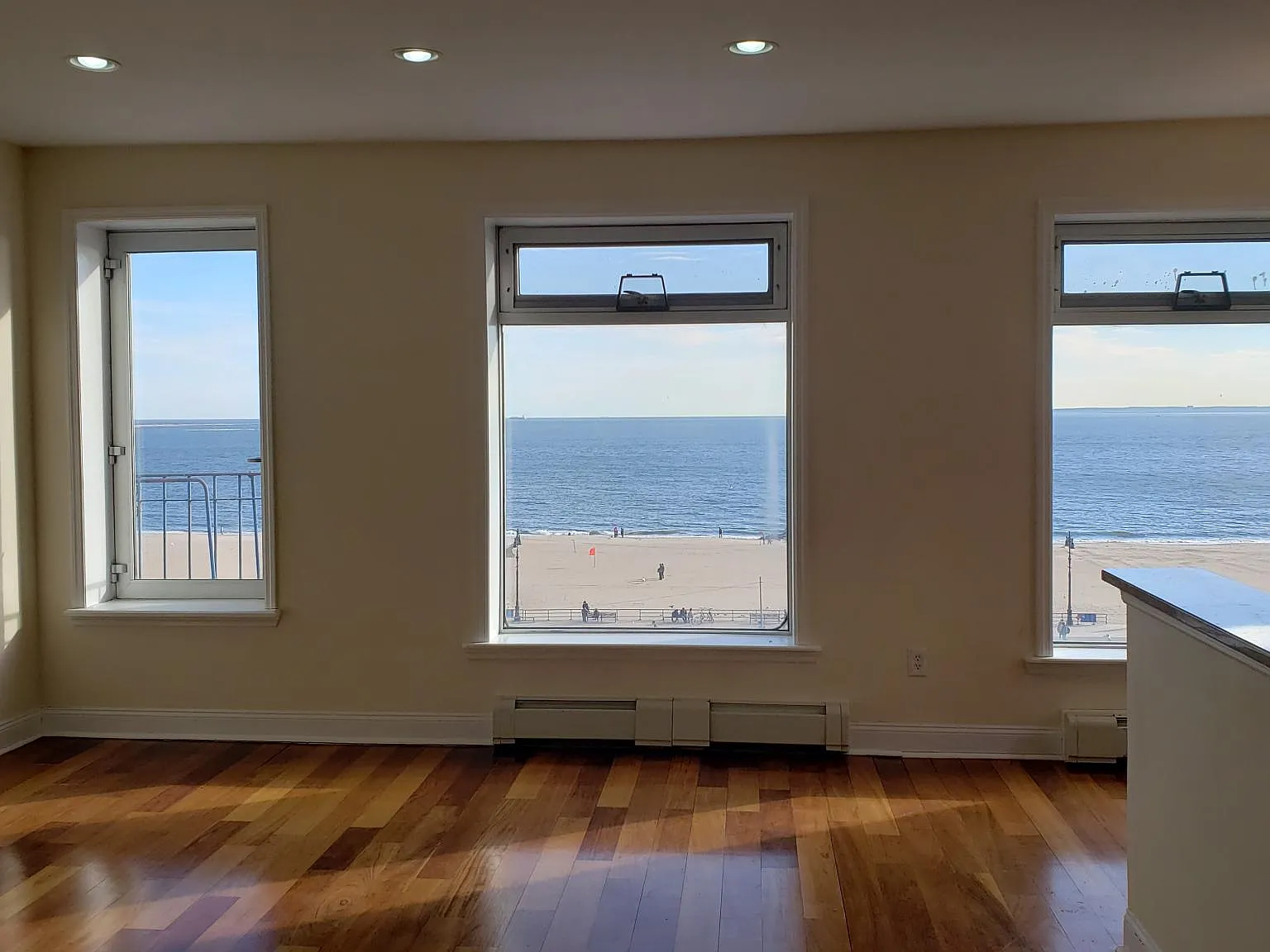 1 bed, 800 sqft, $1,975 — Photo 2