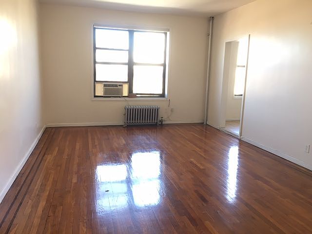1st image of 520 Lincoln Pl APT 6A