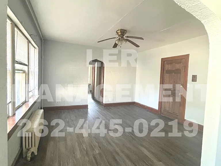 2701 Arlington Ave — Photo 3