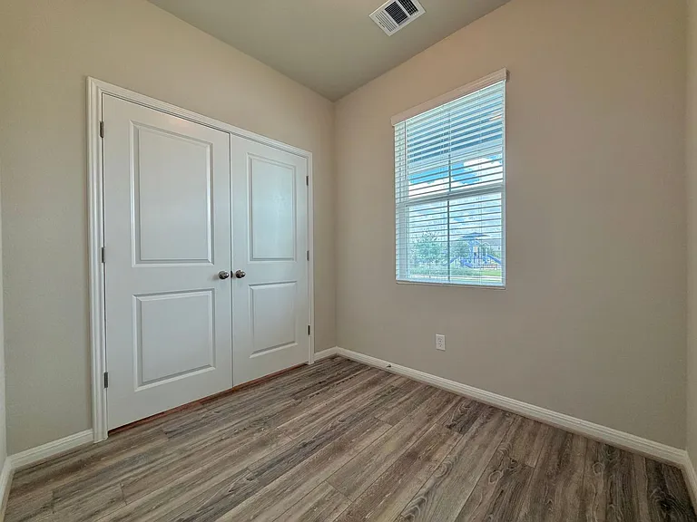 207 Cherry Blossom Ln — Photo 24