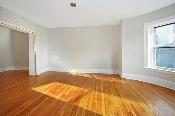 2nd image of 1091 Boylston St #74