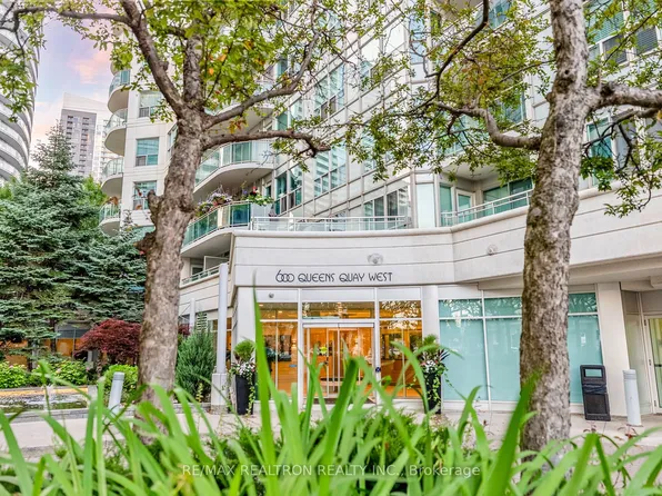 600 Queens Quay W #619, Toronto, ON M5V 3M3
