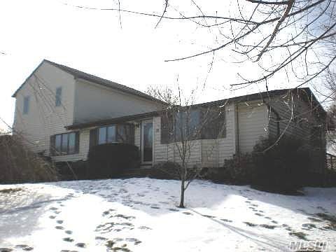 1st image of 16 Pheasant Ln