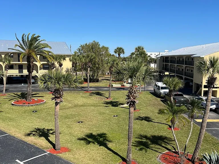 14459 River Beach Dr #B210 — Photo 3