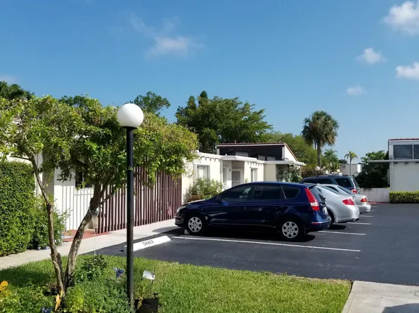 2601 Boundbrook Blvd APT 104, West Palm Beach, FL 33406