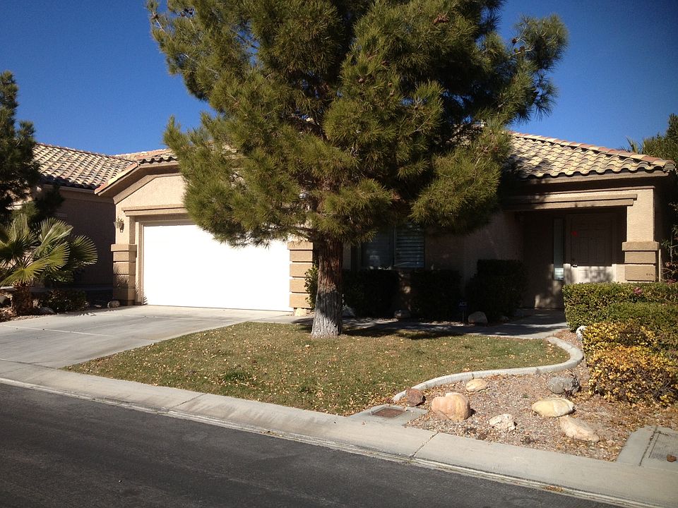 1st image of 98 Alpine Bay Ave