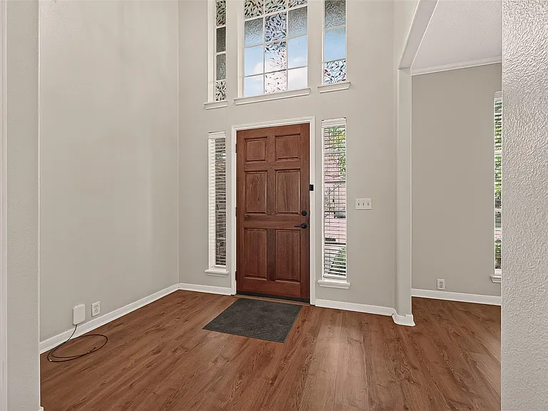 11218 Timbertree Ln — Photo 6