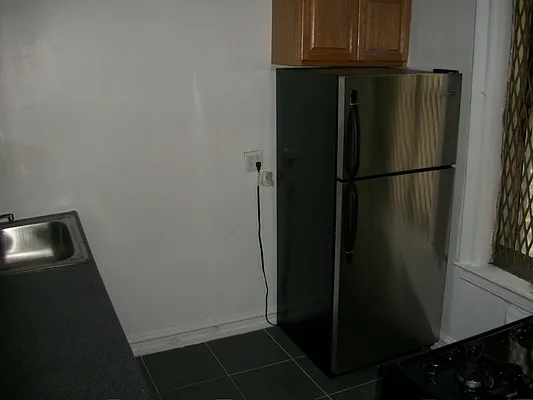 Rented by Rolling Stone Realty LLC | media 4