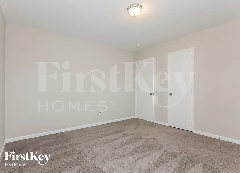 1320 Eagles Landing Dr — Photo 10