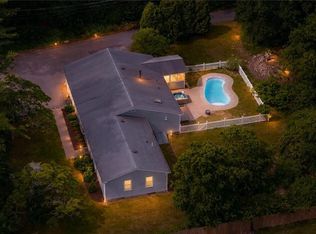 25 Dinonsie Way, South Kingstown, RI 02879
