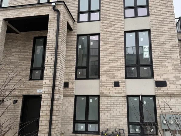 10 Bancroft Ln, Richmond Hill, ON L4E 1M1