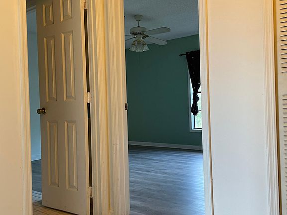 3rd image of 7489 Belle River Ct
