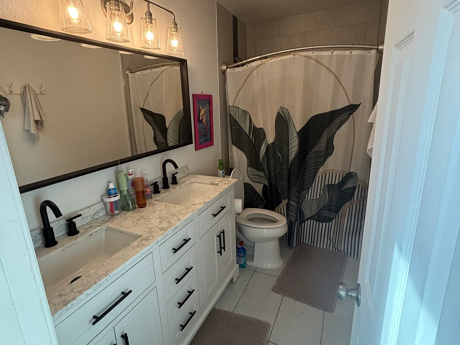 2124 Burton Dr — Photo 2