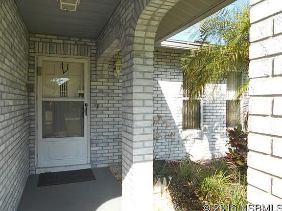 2nd image of 2518 Clarendon Ave