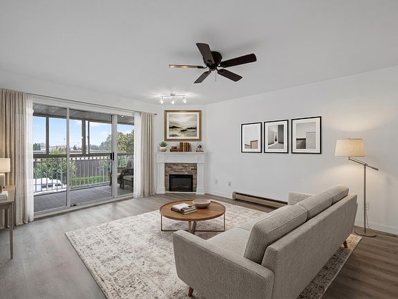 4th image of 2491 Gladwin Rd #201