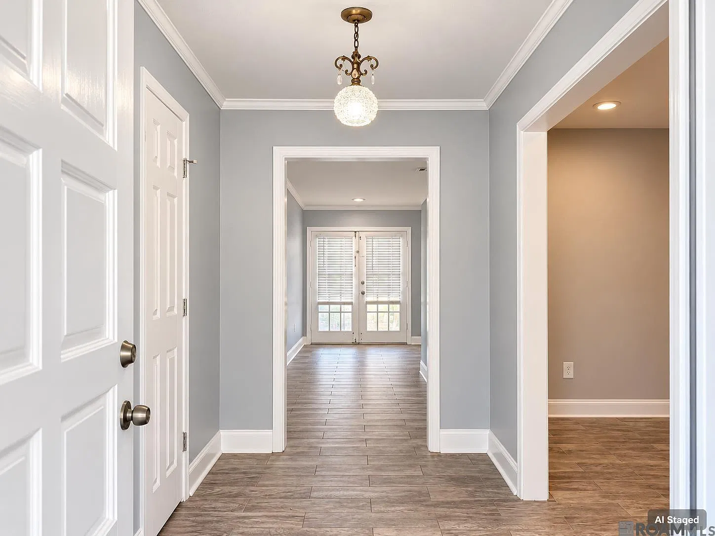 4 bed, 2417 sqft, $2,300 — Photo 3